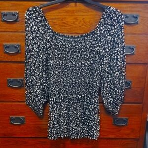 Off/On Shoulder Floral Peasant Top